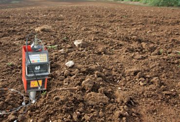 هسته‌ای در صنعت| سنجش چگالی خاک با دستگاه‌های نوترونی