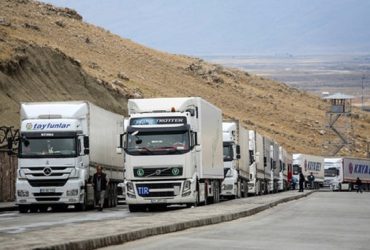 لزوم پیگیری کانتینرهای ایرانی در بندر کراچی